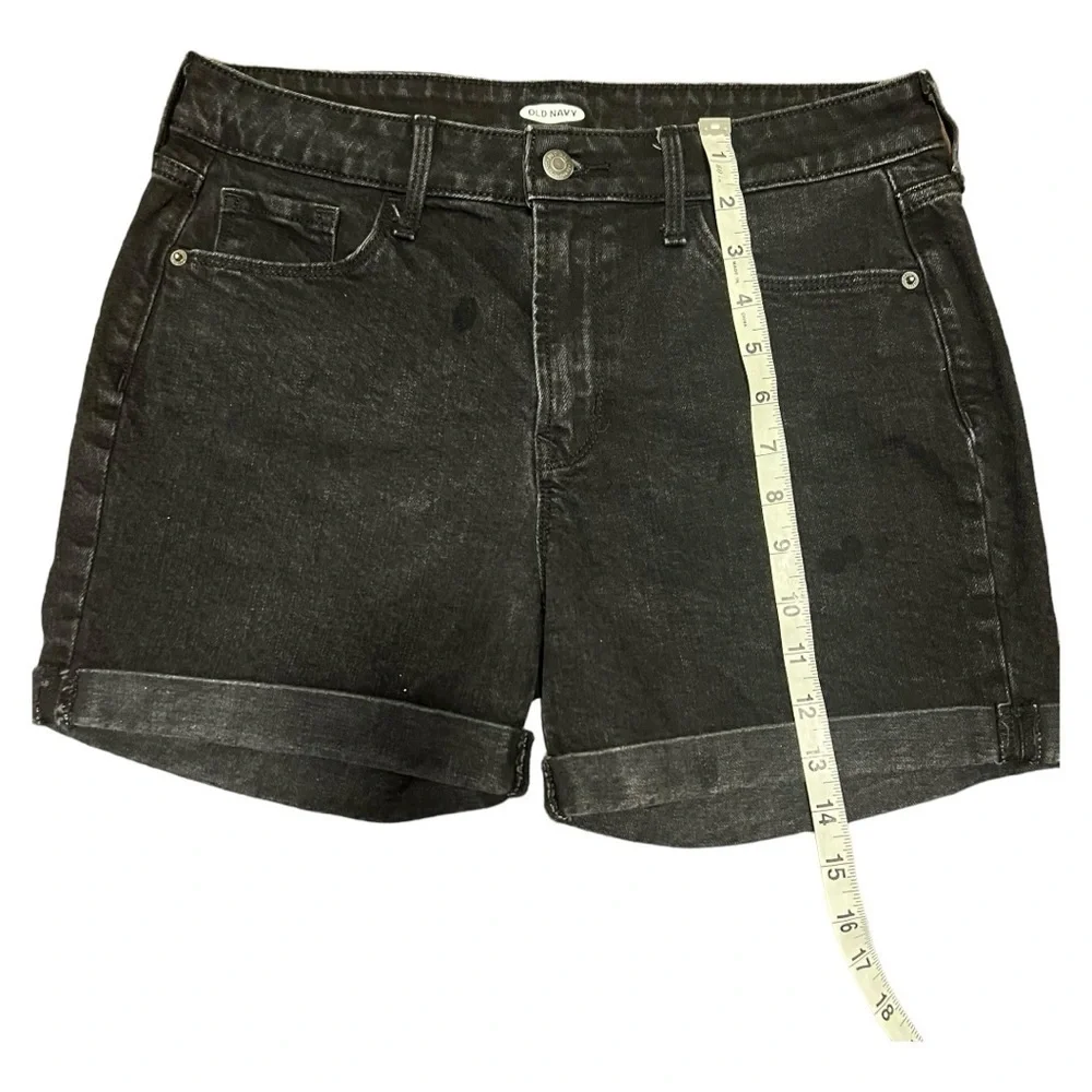 Old Navy black shorts size 8 excellent condition